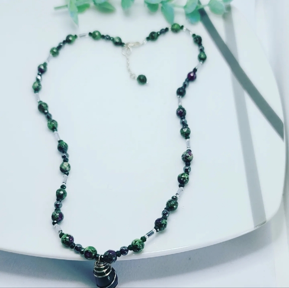 Ruby in zoisite necklace - Picture 3 of 4